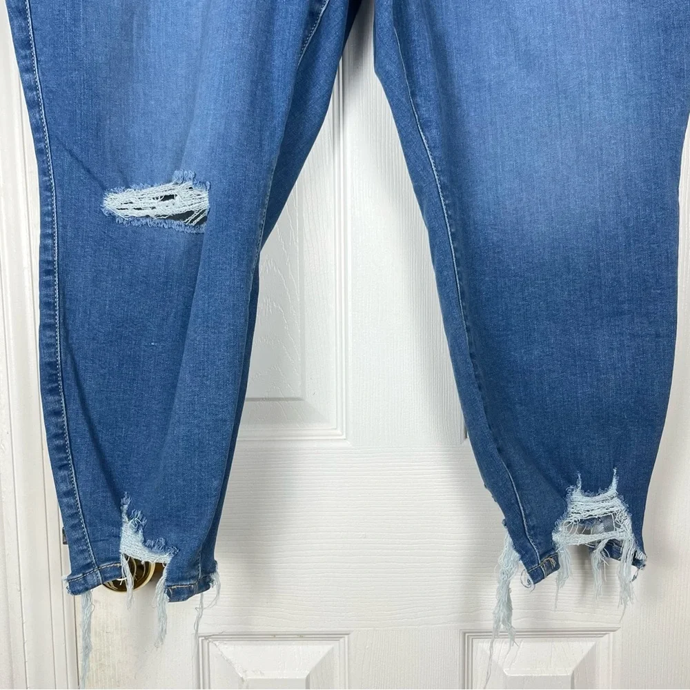 Torrid Super Soft High Rise Skinny Distressed Stretch Denim Jegging Jean